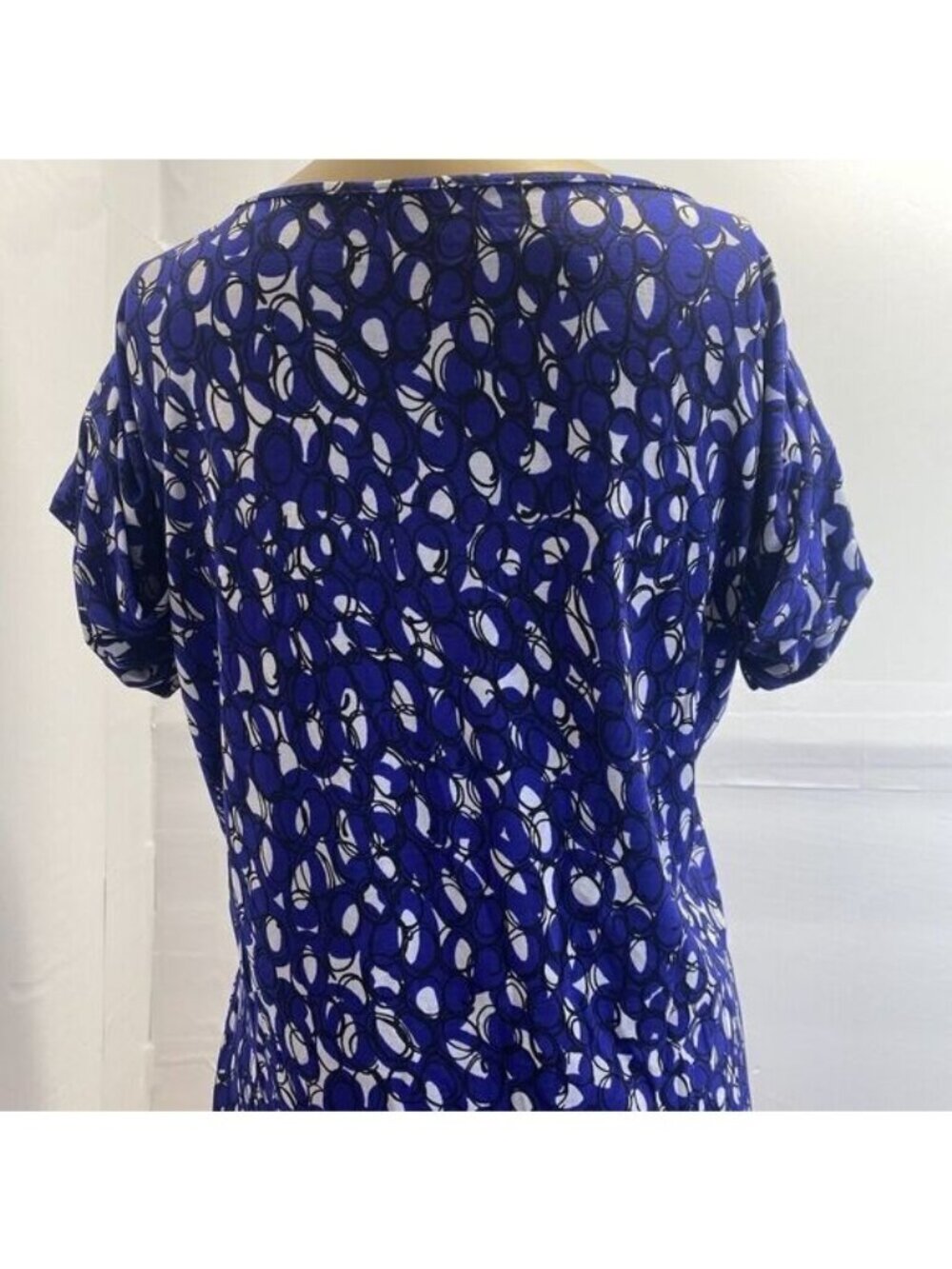 Anne Klein Women’s Blouse Top Short Sleeve V Neck Blue White Size M Pre Owned - Picture 11 of 11